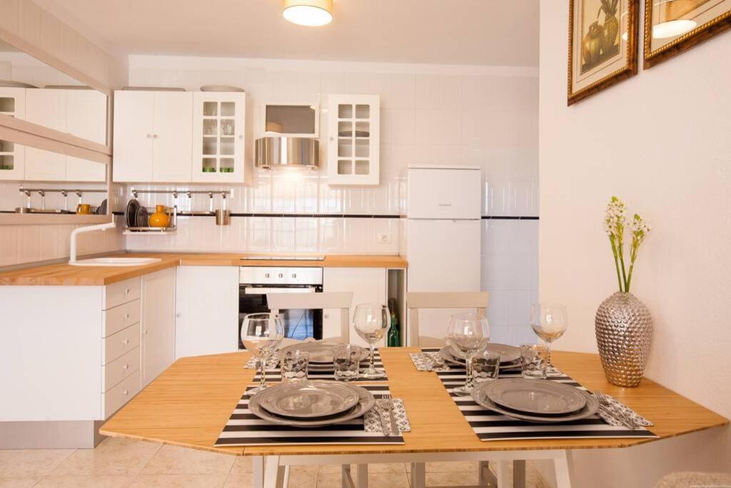 Apartment Laura Playa La Arena Puerto de Santiago  Dış mekan fotoğraf